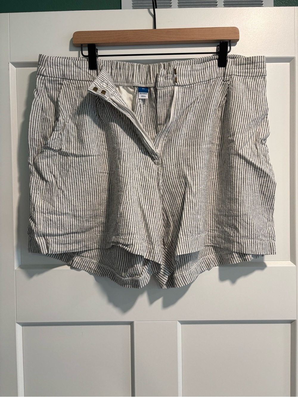 Old Navy White and Gray Pinstripe High-Waist Shorts